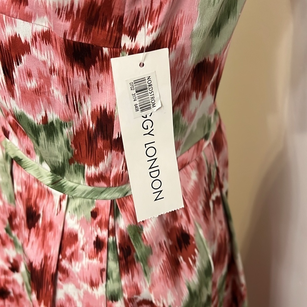 NWT Maggy London Cotton Floral Floral Print Dress. Sz 8. - Picture 5 of 7